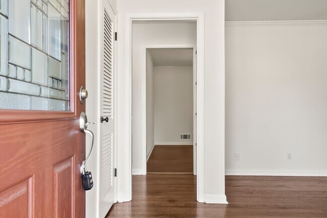 2082 Idlewood Dr in Tuscaloosa, AL - Building Photo - Building Photo