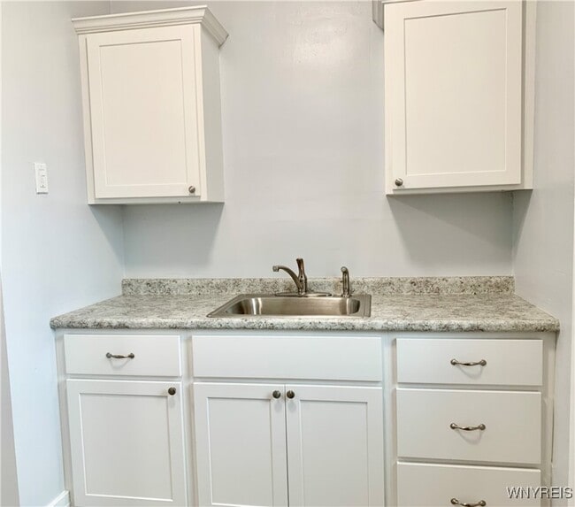 420 Skillen St in Buffalo, NY - Building Photo - Building Photo