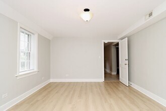 2412 Jefferson Park Ave in Charlottesville, VA - Building Photo - Building Photo