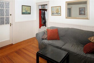 5 Davis Ct in Newport, RI - Building Photo - Building Photo