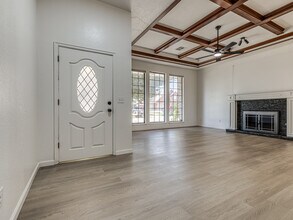 11208 Kingsgate Terrace in Oklahoma City, OK - Building Photo - Building Photo
