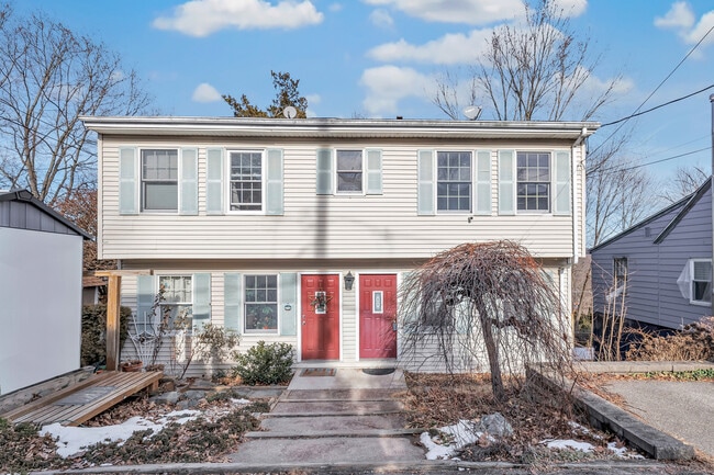 property at 65 New St