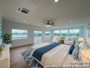 2615 S Flores St in San Antonio, TX - Building Photo - Building Photo