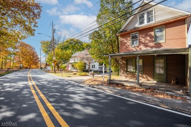 85 Franklin Ave in Oakland, NJ - Building Photo - Building Photo