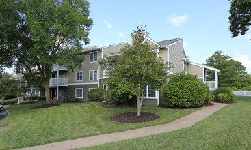 Steeplechase Apartments in Williamsburg, VA - Foto de edificio - Building Photo