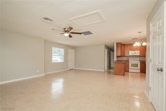 19058 Flamingo Rd in Ft. Myers, FL - Building Photo - Building Photo