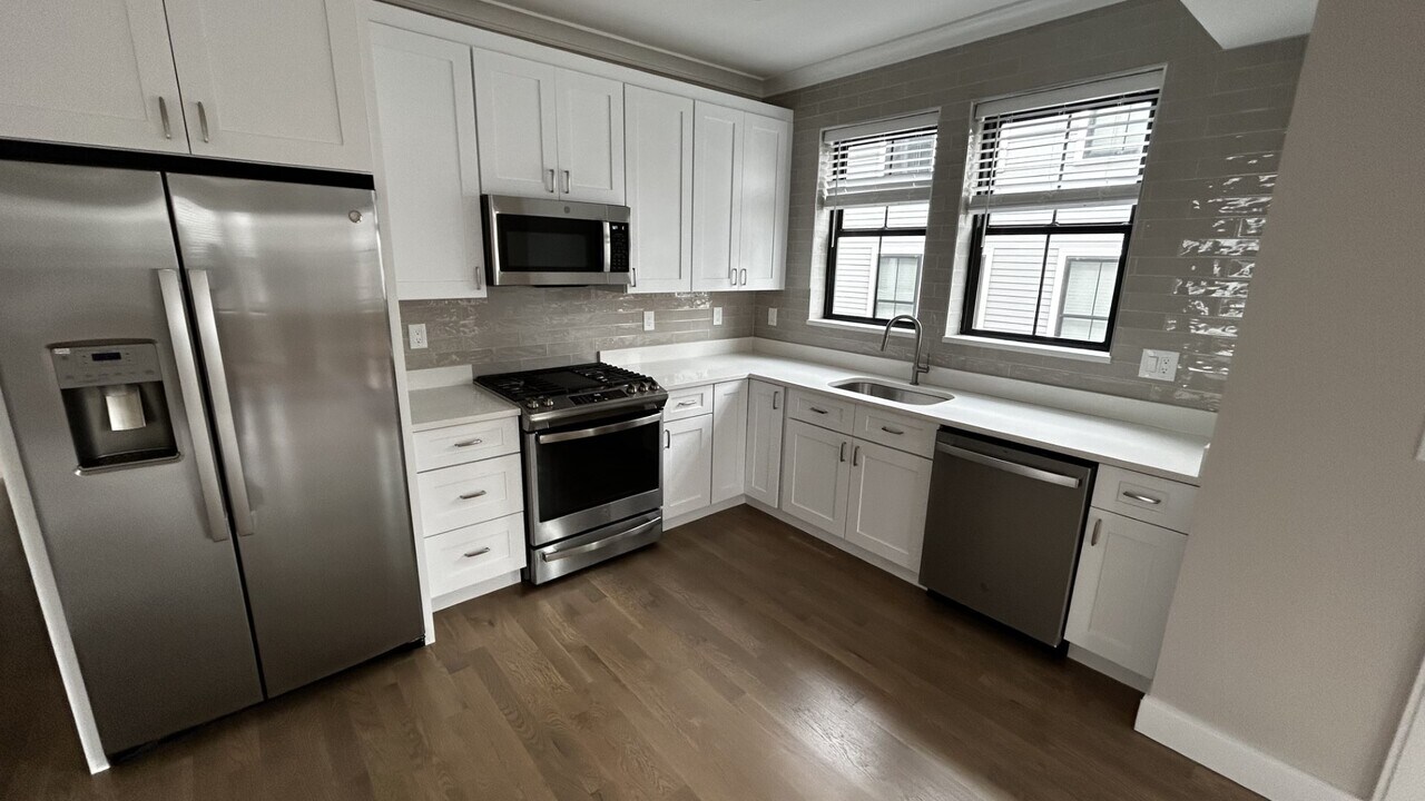 283 Lamartine St, Unit 4-bed 2-bath unit #2 in Boston, MA - Foto de edificio