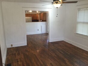 224 W Watson St in Fayetteville, AR - Building Photo - Building Photo