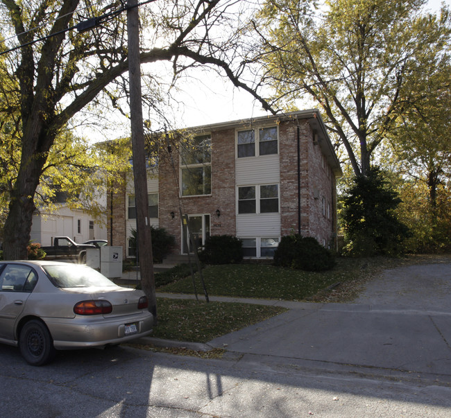 5029 Cleveland Ave in Lincoln, NE - Building Photo - Building Photo