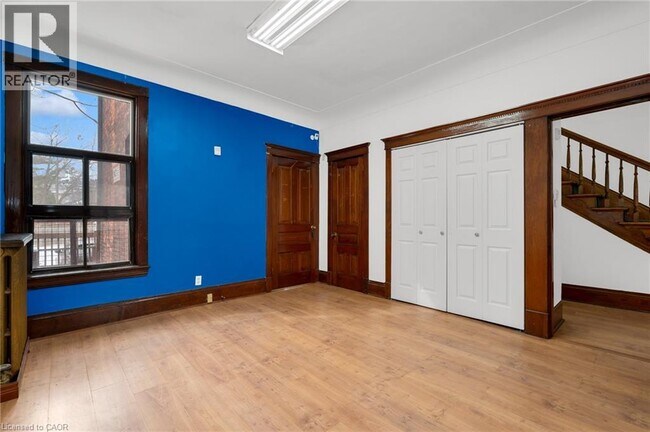 760 King St E in Hamilton, ON - Building Photo - Building Photo