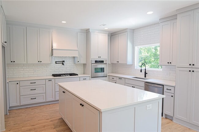 13734 Canal St in Rogers, AR - Building Photo - Building Photo