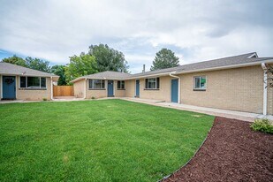 1636 Cheyenne Ave in Loveland, CO - Building Photo
