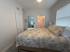 359 Greenbriar Dr in Lake Park, FL - Building Photo - Building Photo