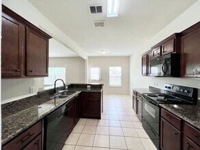 108 Major Lee Ln in Jarrell, TX - Building Photo - Building Photo