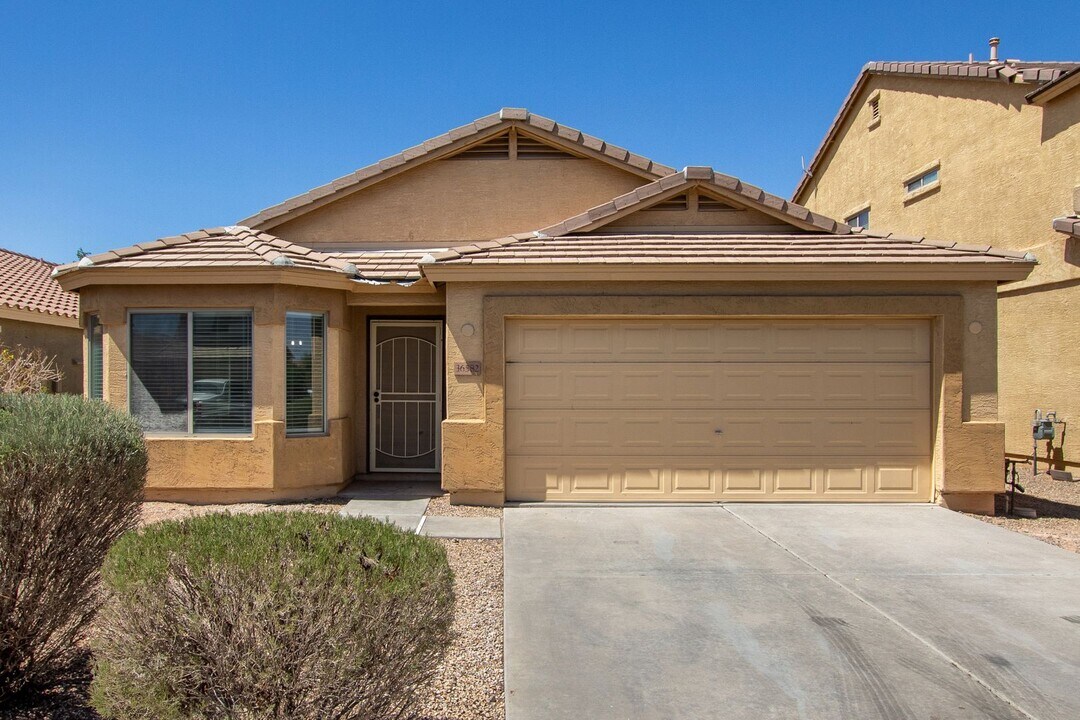 36582 W Alhambra St in Maricopa, AZ - Building Photo
