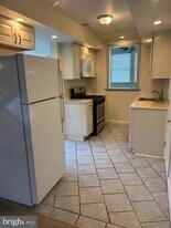 221 Summit Ave in Conshohocken, PA - Building Photo