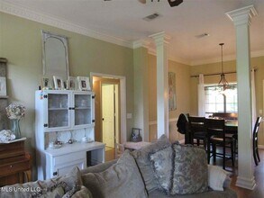 407 Hemlock Dr in Flowood, MS - Foto de edificio - Building Photo