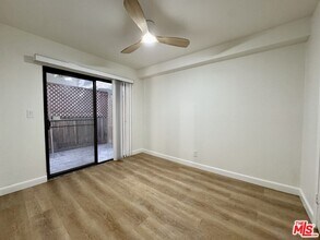 1010 4th St in Santa Monica, CA - Building Photo - Building Photo