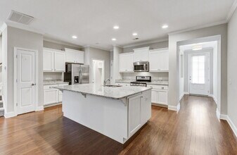 2005 Kings Gate Ln in Mount Pleasant, SC - Building Photo - Building Photo