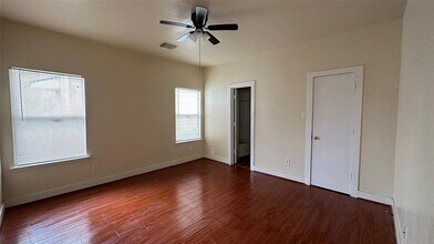1615 Palcio Real Dr in Houston, TX - Building Photo - Building Photo