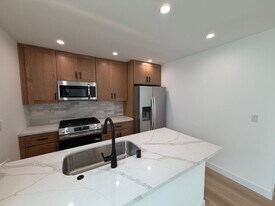 5270 Tipton St in San Diego, CA - Building Photo