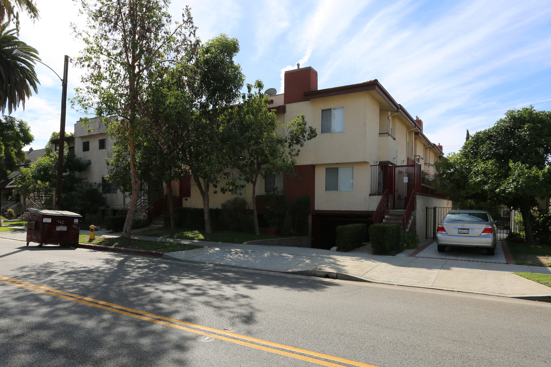 918 E Harvard St in Glendale, CA - Building Photo