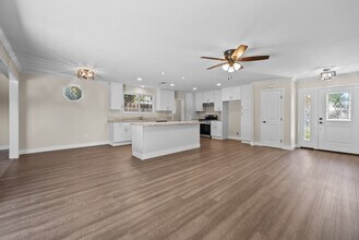 24101 Mobile St in West Hills, CA - Building Photo - Building Photo