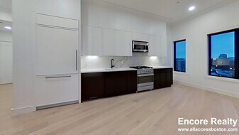 50 Leo M Birmingham Pkwy, Unit 607 in Boston, MA - Building Photo