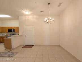 9595 Amarante Cir, Unit 8 in Jacksonville, FL - Building Photo - Building Photo