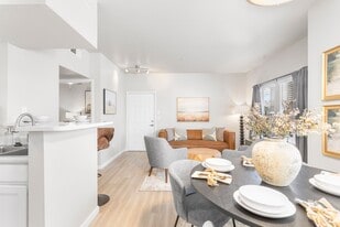 Parkway Terraces in Carson City, NV - Building Photo