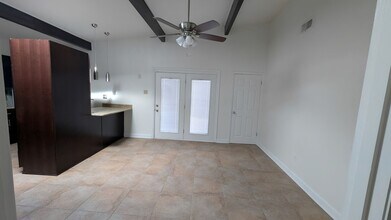 5180 Warfield Dr in Memphis, TN - Building Photo - Building Photo