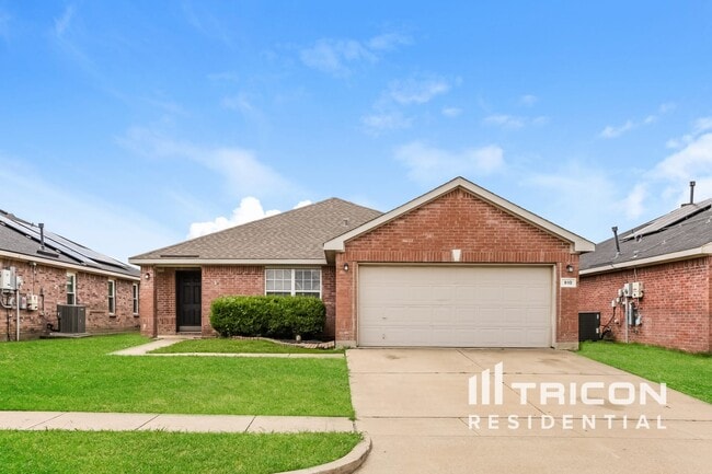 property at 910 Pryor Dr