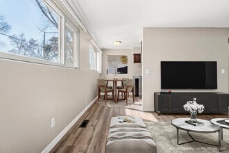 Park Place off Broadway in New Hope, MN - Foto de edificio - Interior Photo