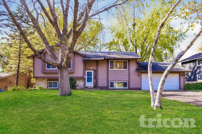 property at 6865 Buckingham Rd