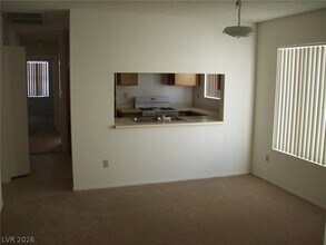 7262 Girard Dr in Las Vegas, NV - Building Photo - Building Photo