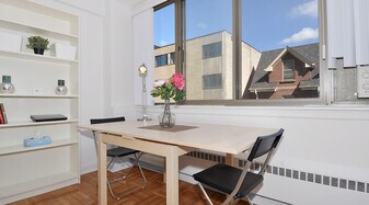 224 St George St in Toronto, ON - Building Photo