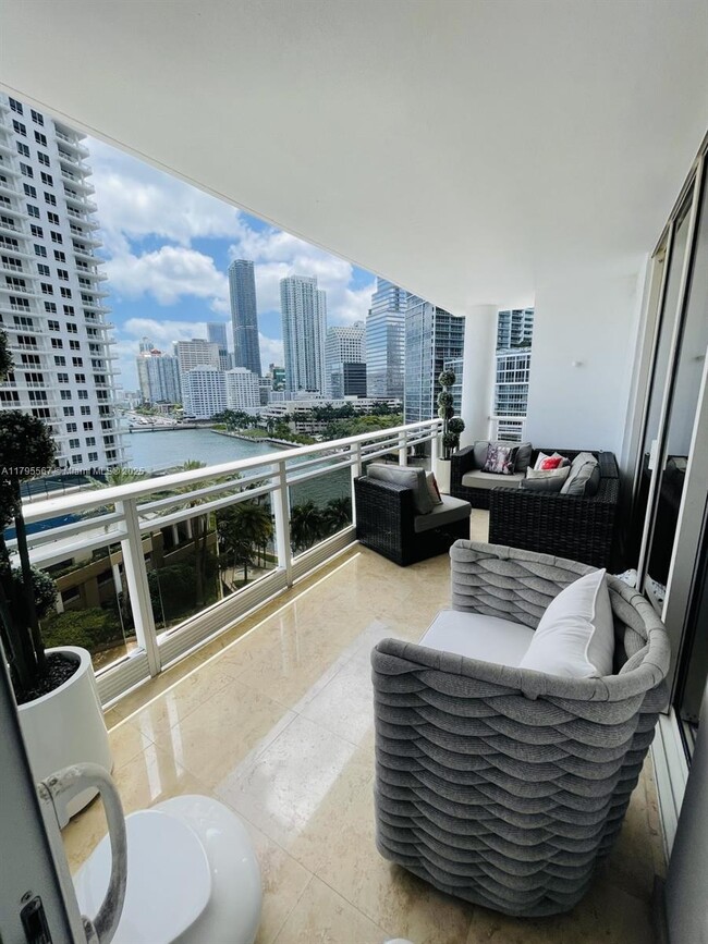 property at 901 Brickell Key Blvd