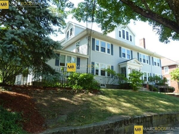 27 Crosby Rd, Unit 2 in Chestnut Hill, MA - Building Photo - Building Photo