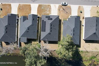 7865 Wyoming St in Jacksonville, FL - Foto de edificio - Building Photo