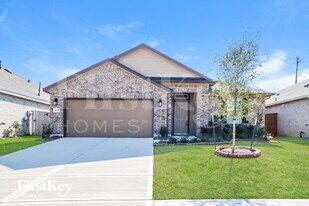 4606 Wild Flora Wy in Baytown, TX - Building Photo