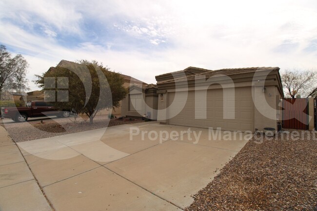 property at 577 W Lucky Penny Pl