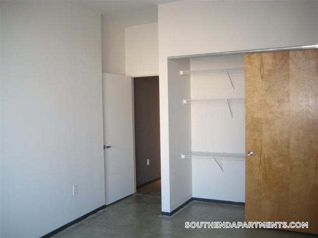 160 E Berkeley St in Boston, MA - Building Photo