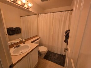 23222 63rd Pl S in Kent, WA - Building Photo - Building Photo