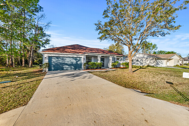 14 Poppy Ln in Palm Coast, FL - Building Photo