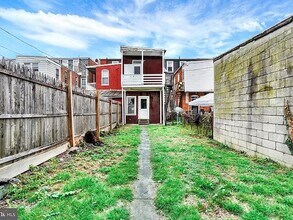 153 W Jackson St, Unit 2 in York, PA - Foto de edificio - Building Photo