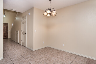 4040 Glenstone Terrace in Springdale, AR - Building Photo - Building Photo