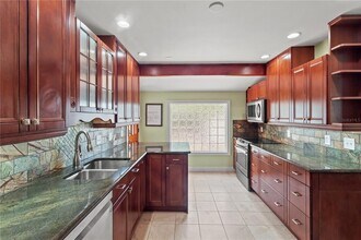 6515 Dimarco Rd in Tampa, FL - Building Photo - Building Photo