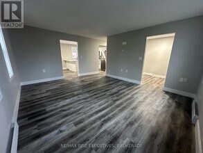 565 Emma St in Gananoque, ON - Building Photo - Building Photo