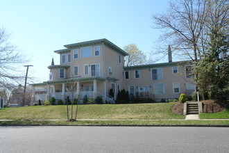 Lakeside Terrace in Asbury Park, NJ - Building Photo - Building Photo