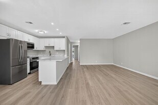 42 42nd St in West Palm Beach, FL - Building Photo